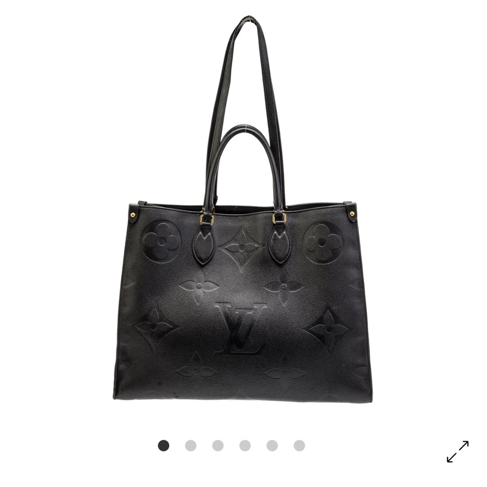 Louis Vuitton
LV Monogram OnTheGo GM